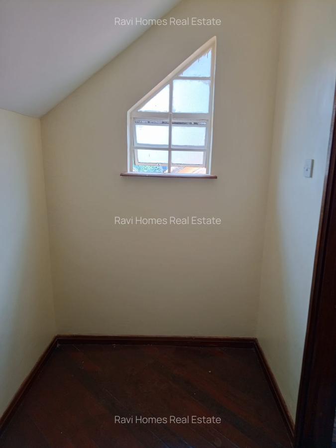 4 Bed Apartment with En Suite at Gichugu Road - 5