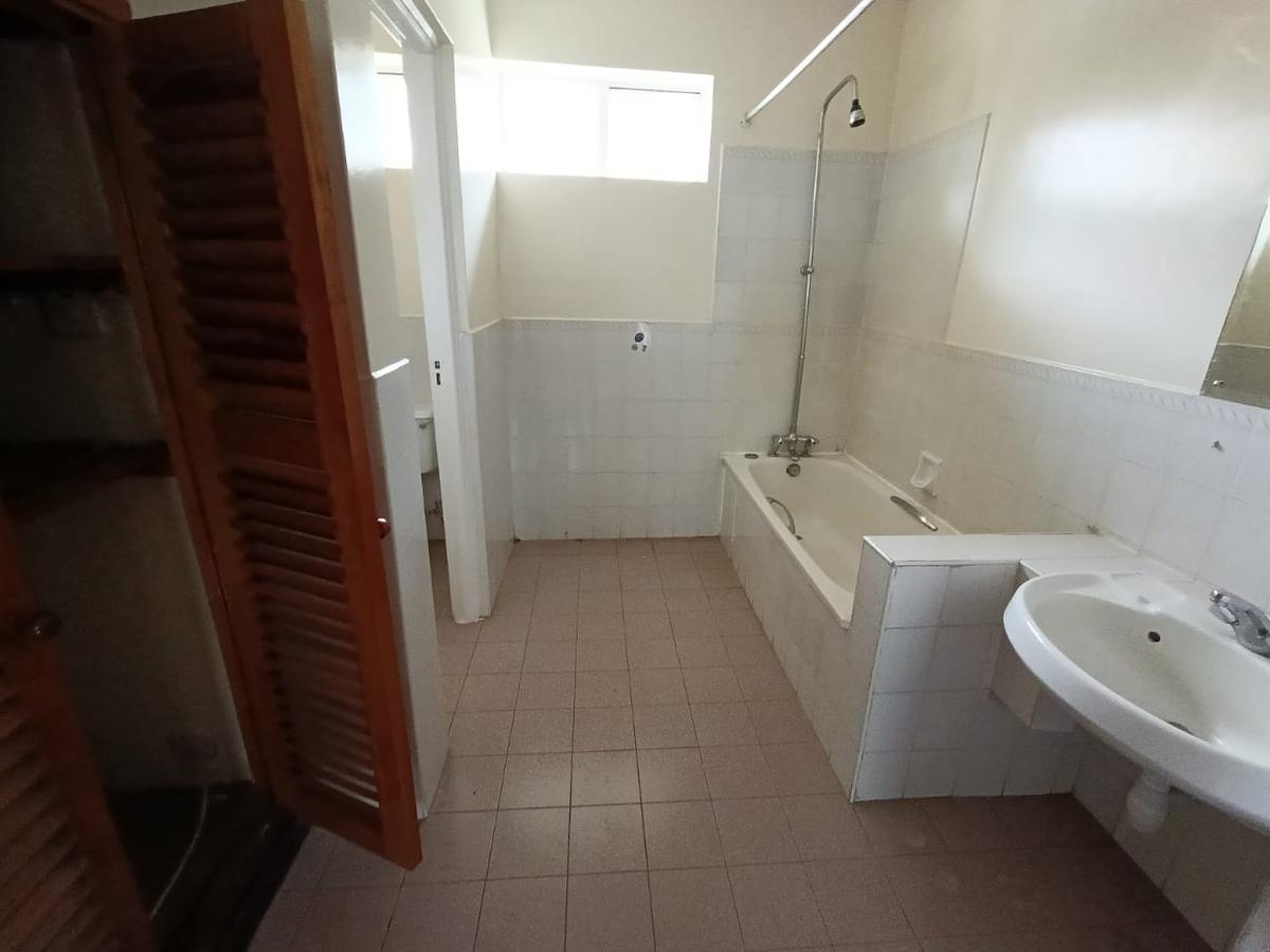 3 Bed Townhouse with En Suite in Riverside - 9 3 Bed Townhouse with En Suite in Riverside - 9