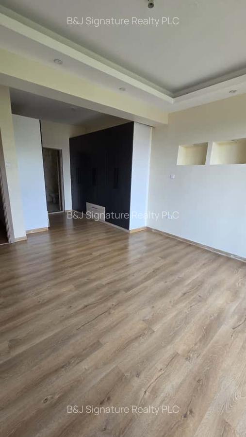 Serviced 5 Bed Apartment with En Suite in Parklands - 9