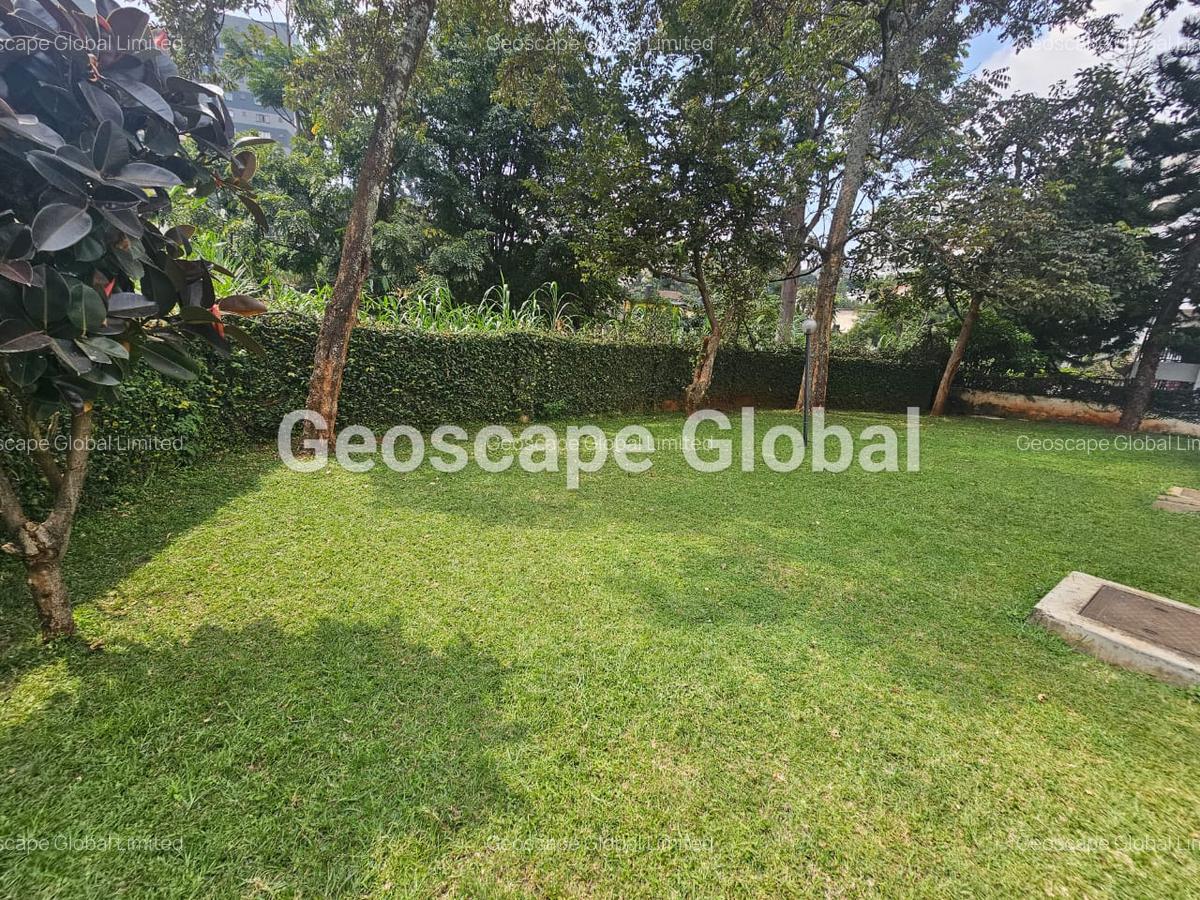 5 Bed Townhouse with En Suite in Riverside - 15