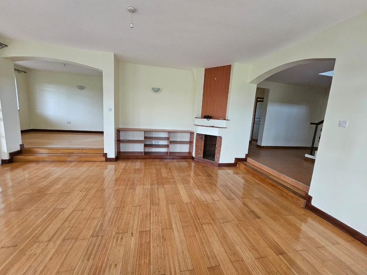 4 Bed House with En Suite in Runda - 4