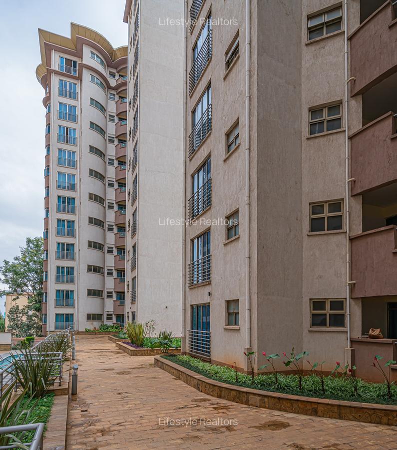 Serviced 3 Bed Apartment with En Suite at Valley Arcade - 11