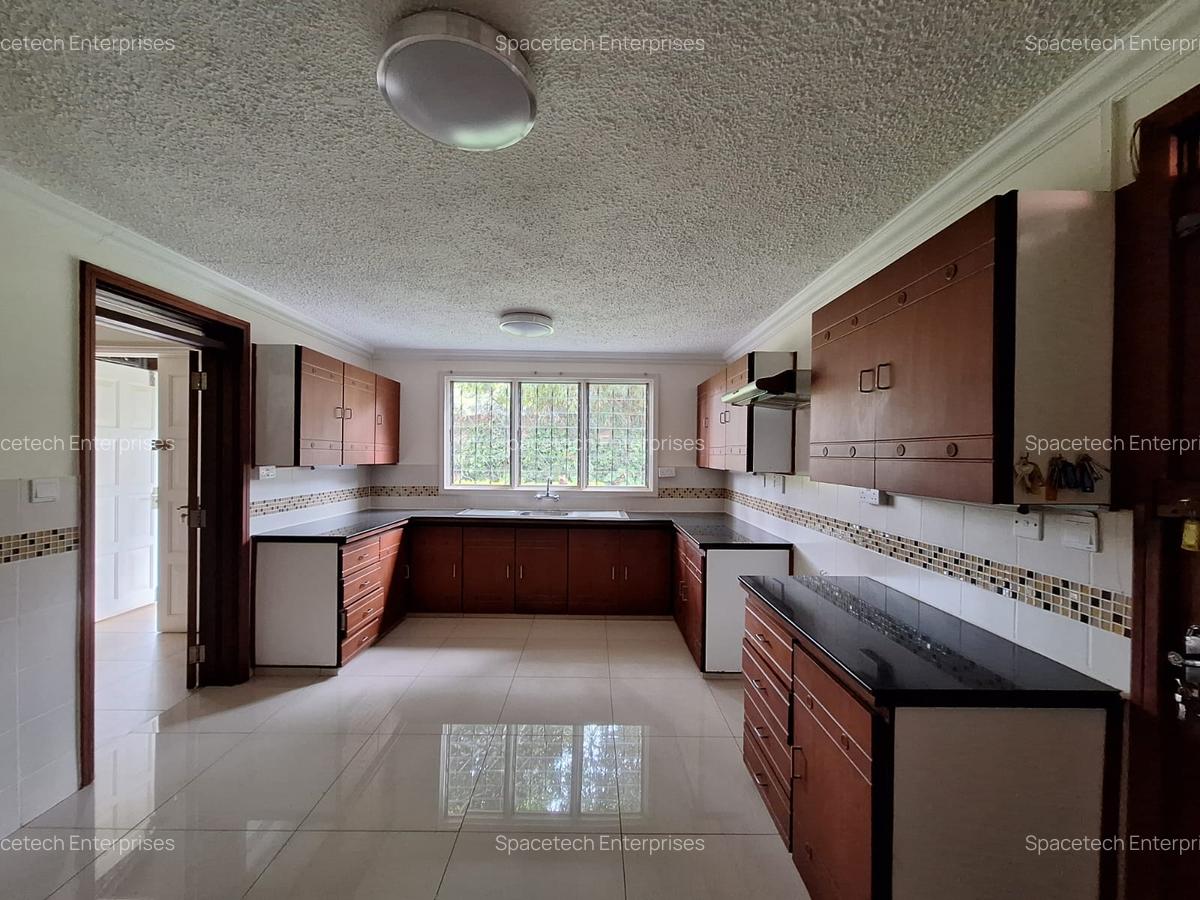 4 Bed Townhouse with En Suite in Muthaiga - 9