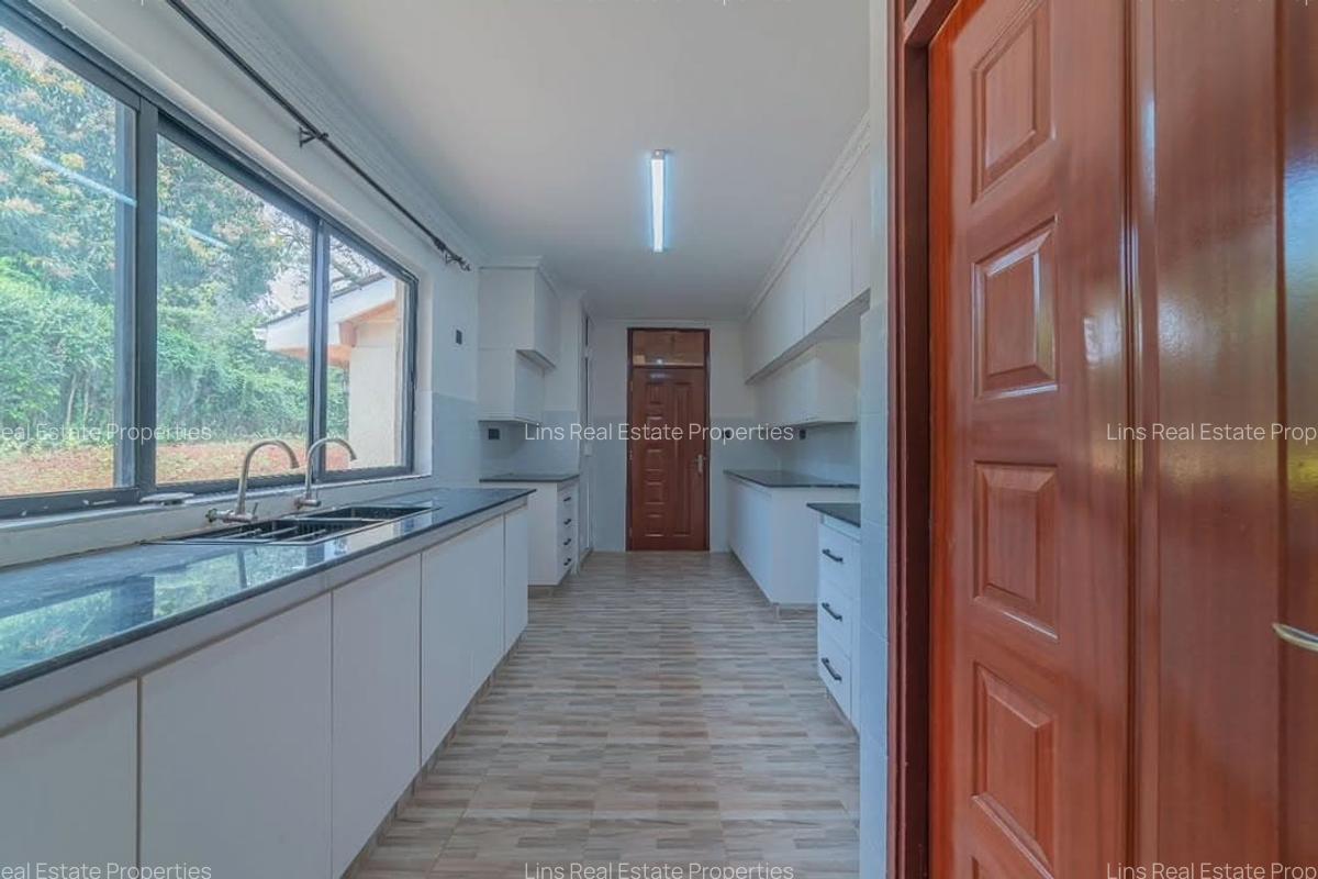 4 Bed House with En Suite in Loresho - 4