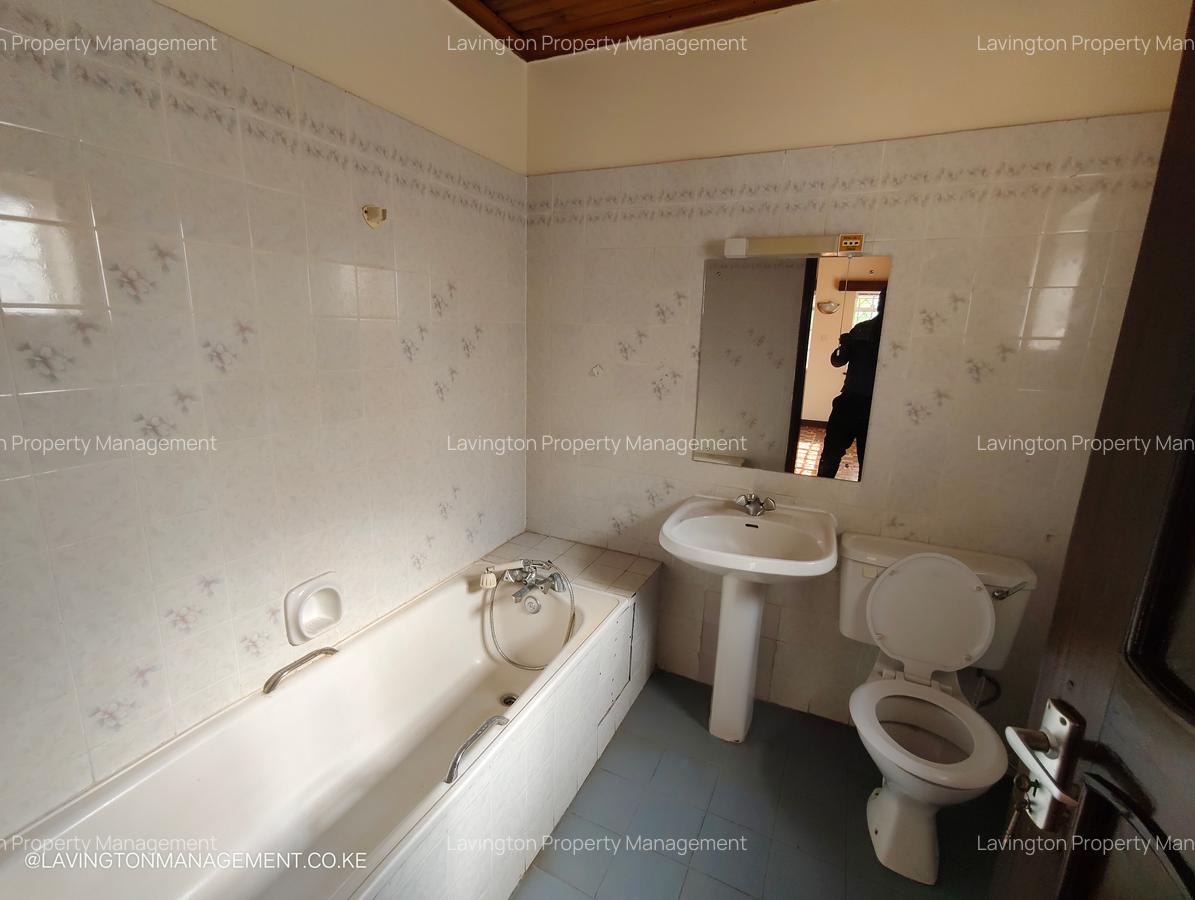 Office with Fibre Internet at Lavington Green - 15