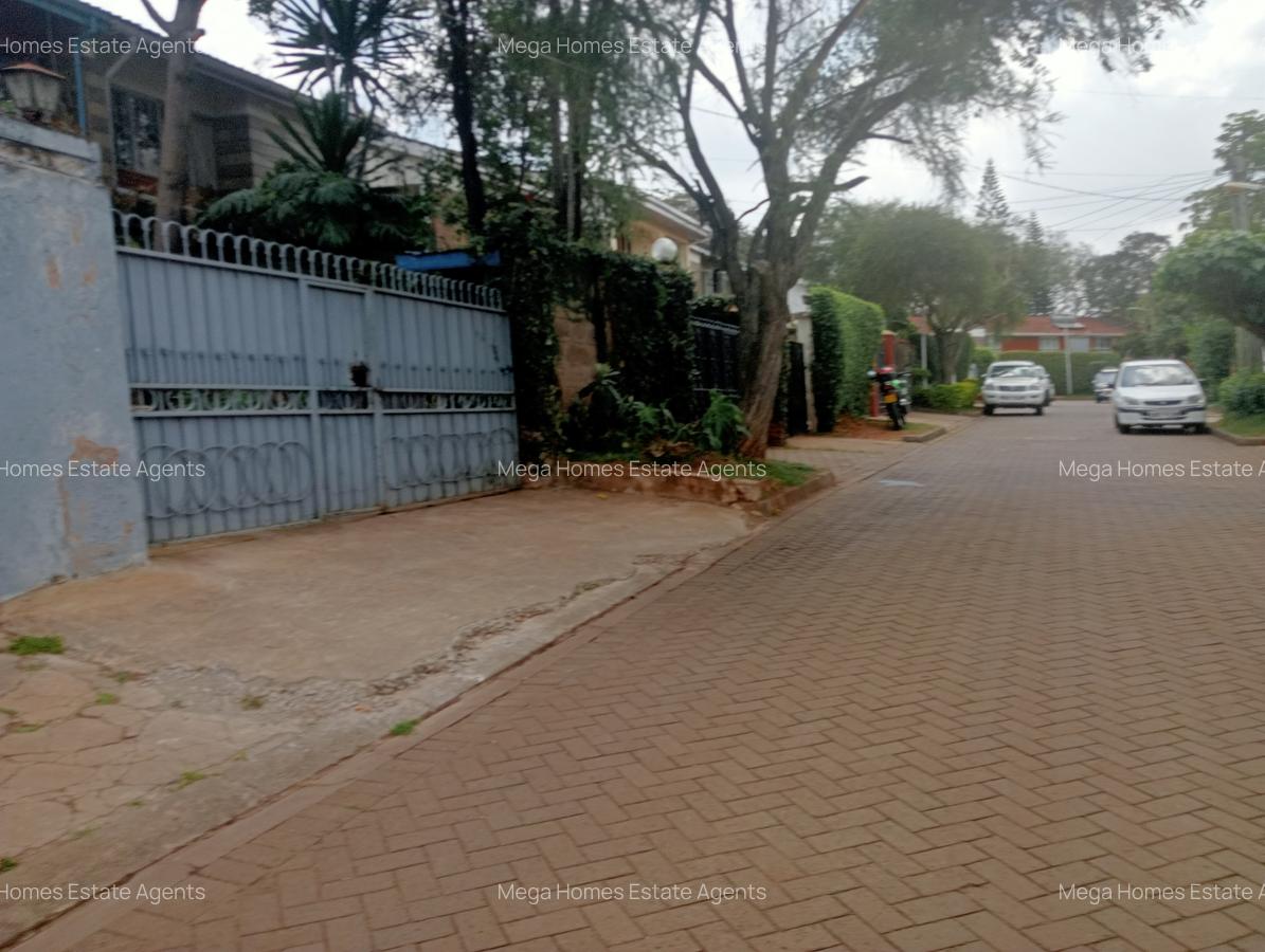 4 Bed Townhouse with En Suite at Gitanga Road - 1