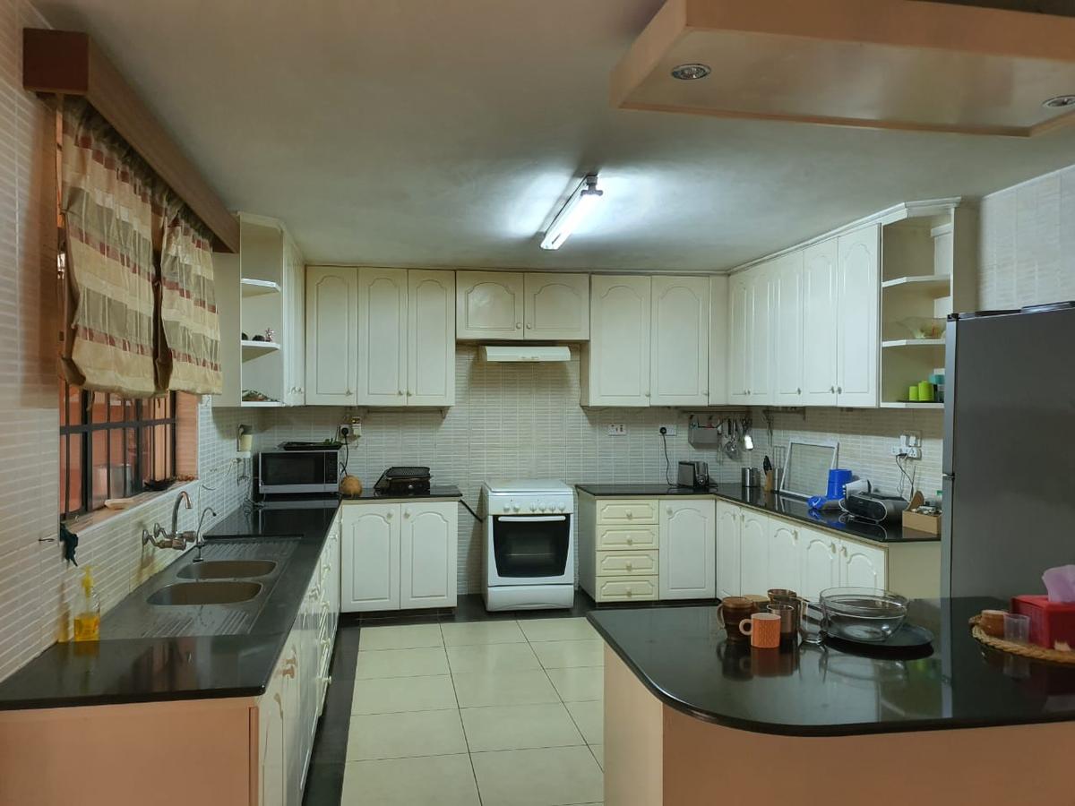 4 Bed Apartment with Swimming Pool in Westlands Area - 14