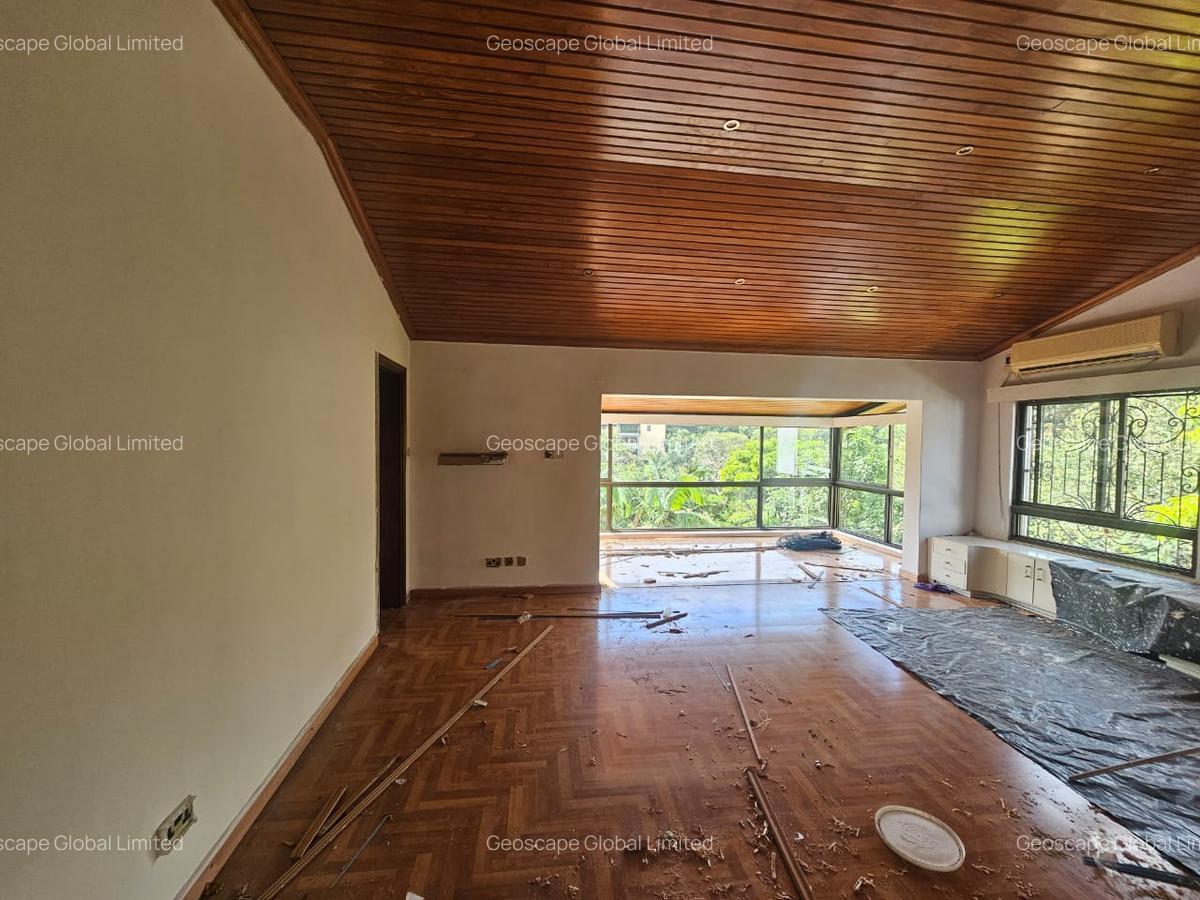 5 Bed House with En Suite in Gigiri - 8