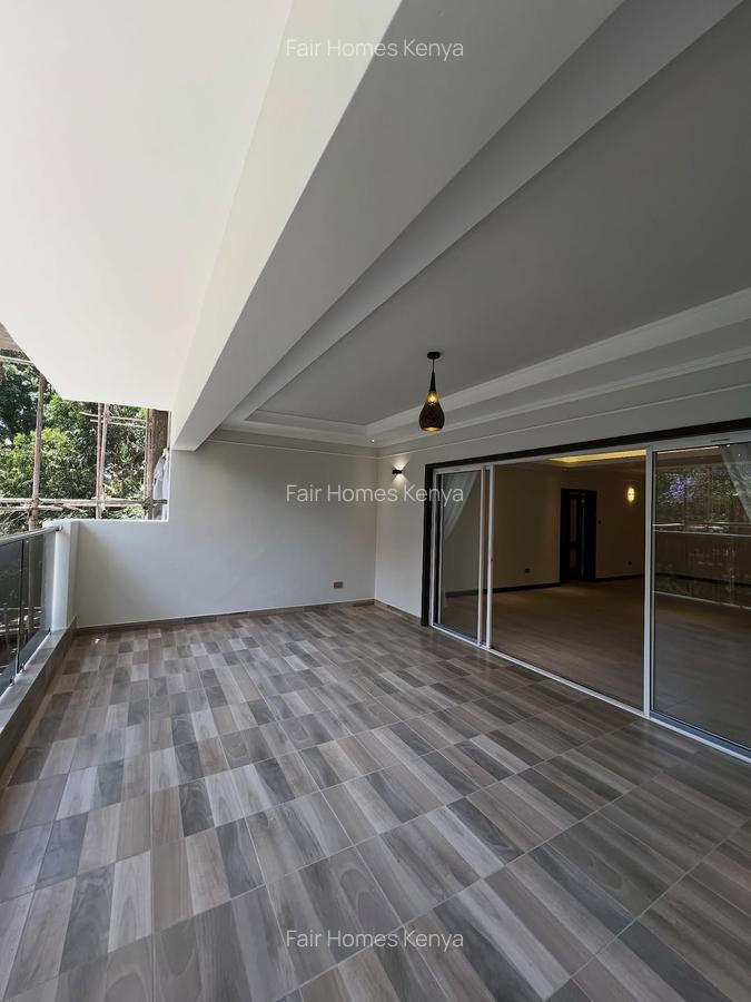 3 Bed Apartment with En Suite at Riverside Drive - 3