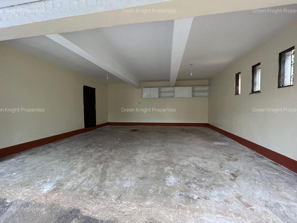 Serviced 4 Bed Apartment with En Suite in Westlands Area - 8