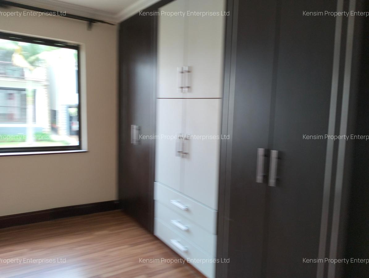 5 Bed Townhouse with En Suite in Westlands Area - 14