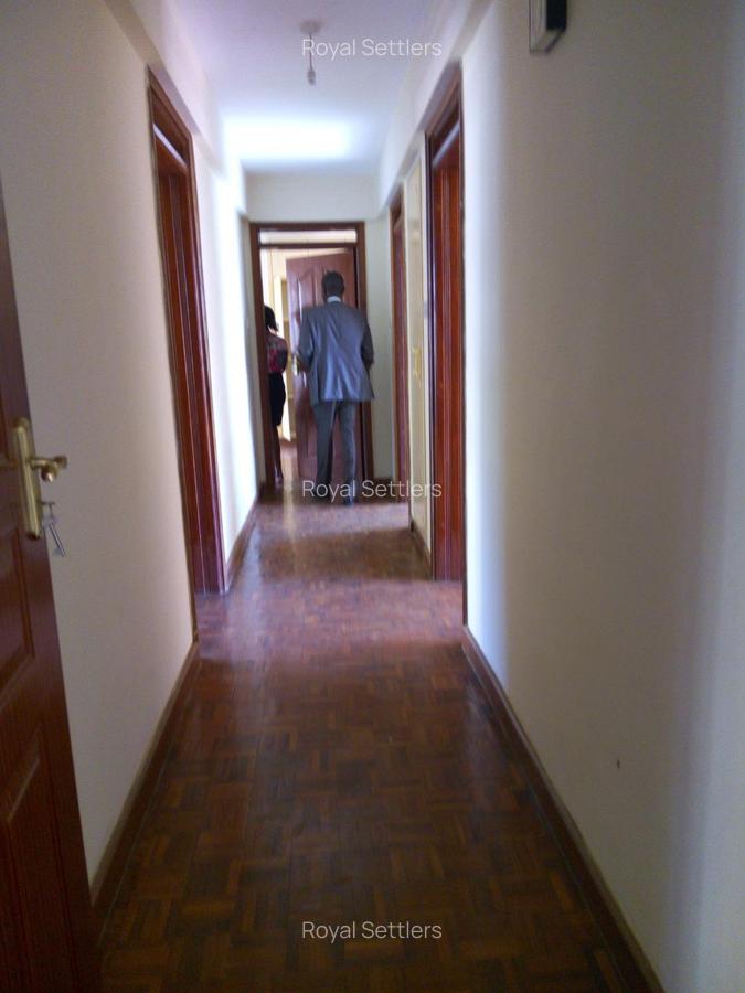 3 Bed Apartment with En Suite at Mwanzi Road - 11