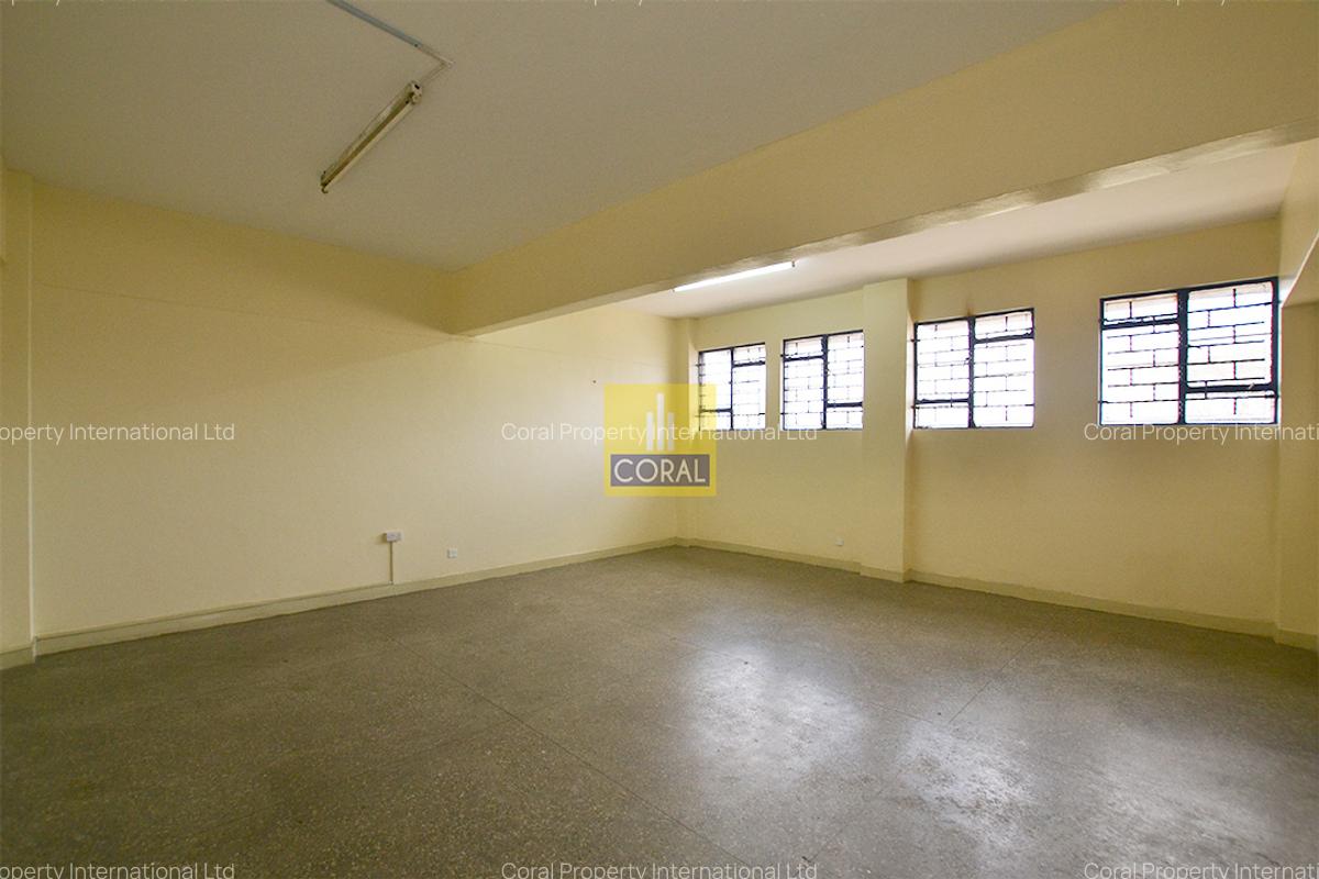 Office in Industrial Area - 12