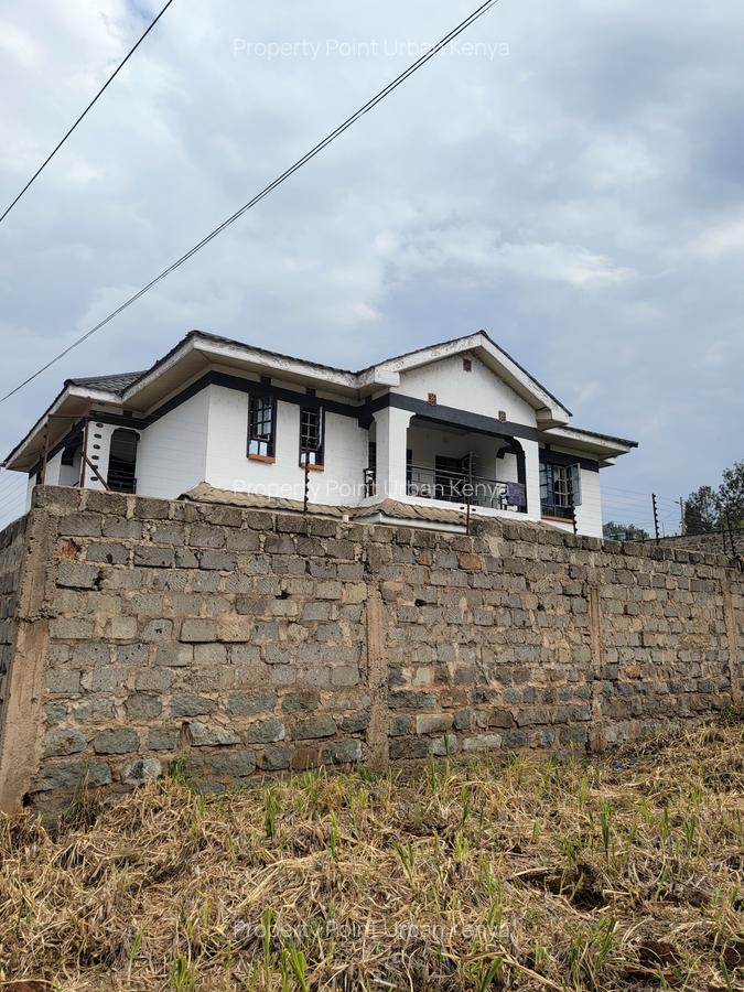 5 Bed Townhouse with En Suite at Ngoingwa - Thika Road - 8