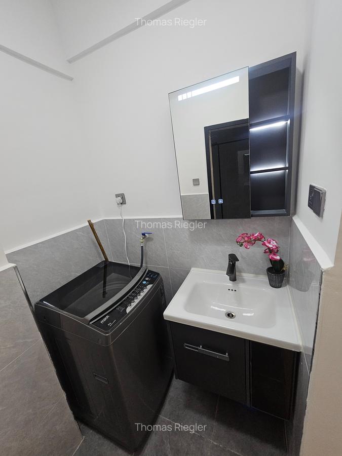 Serviced 1 Bed Apartment with En Suite at Sports Road - 12