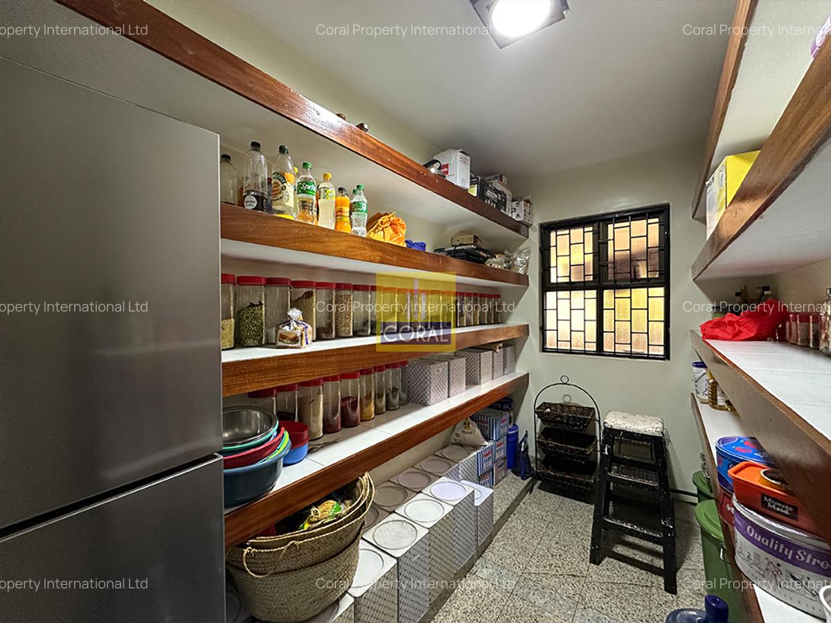 5 Bed Apartment in Rhapta Road - 7