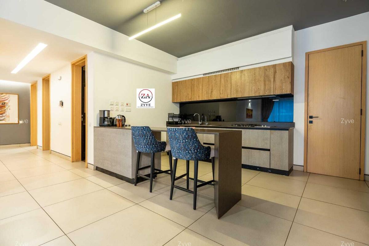 Serviced 3 Bed Apartment with En Suite - 13