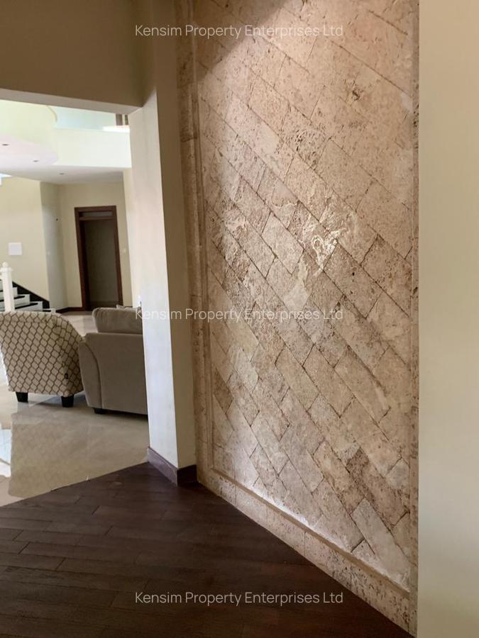 5 Bed House with En Suite in Runda - 8