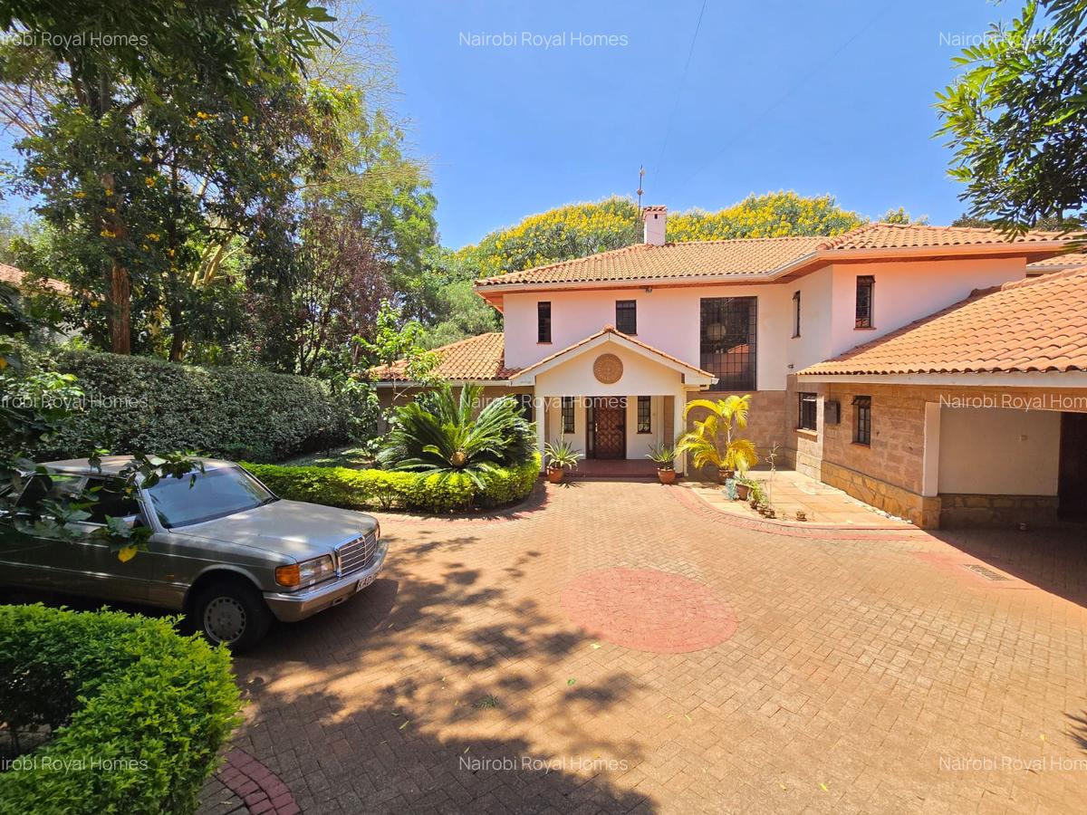 5 Bed Townhouse with En Suite at Meadows - 5