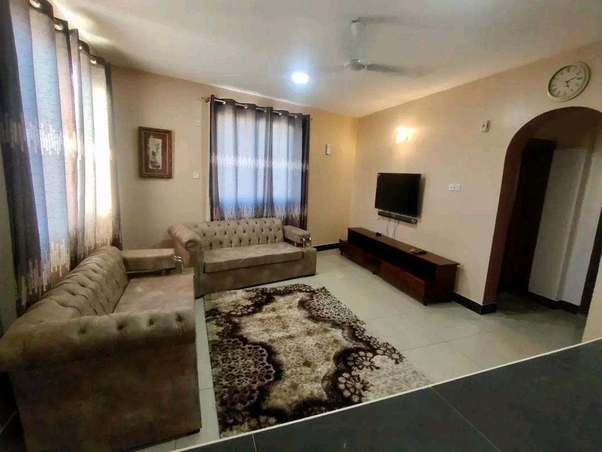 2 Bed Apartment with En Suite at Beach Road - 2