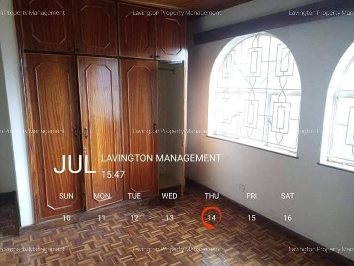 3 Bed Apartment with En Suite at Valley Arcade - 10