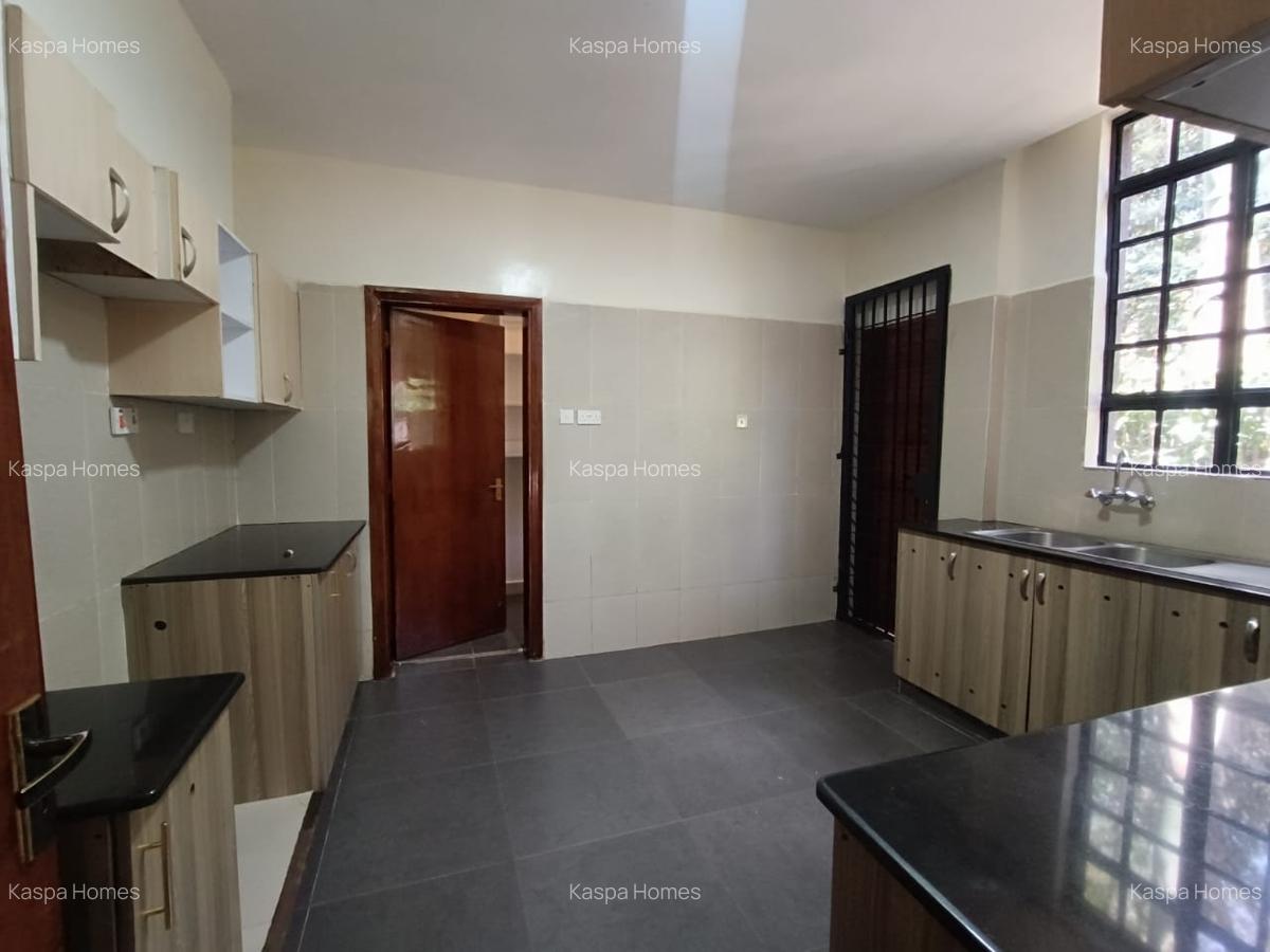 3 Bed House with En Suite in Karen Hardy - 16
