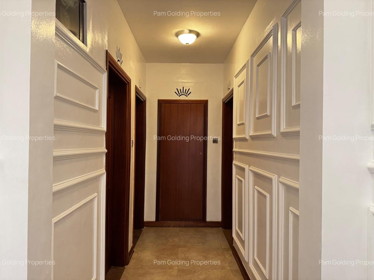 3 Bed Apartment with En Suite in Riverside - 7