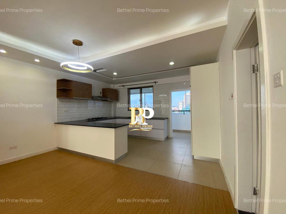 3 Bed Apartment with En Suite in Lavington - 4