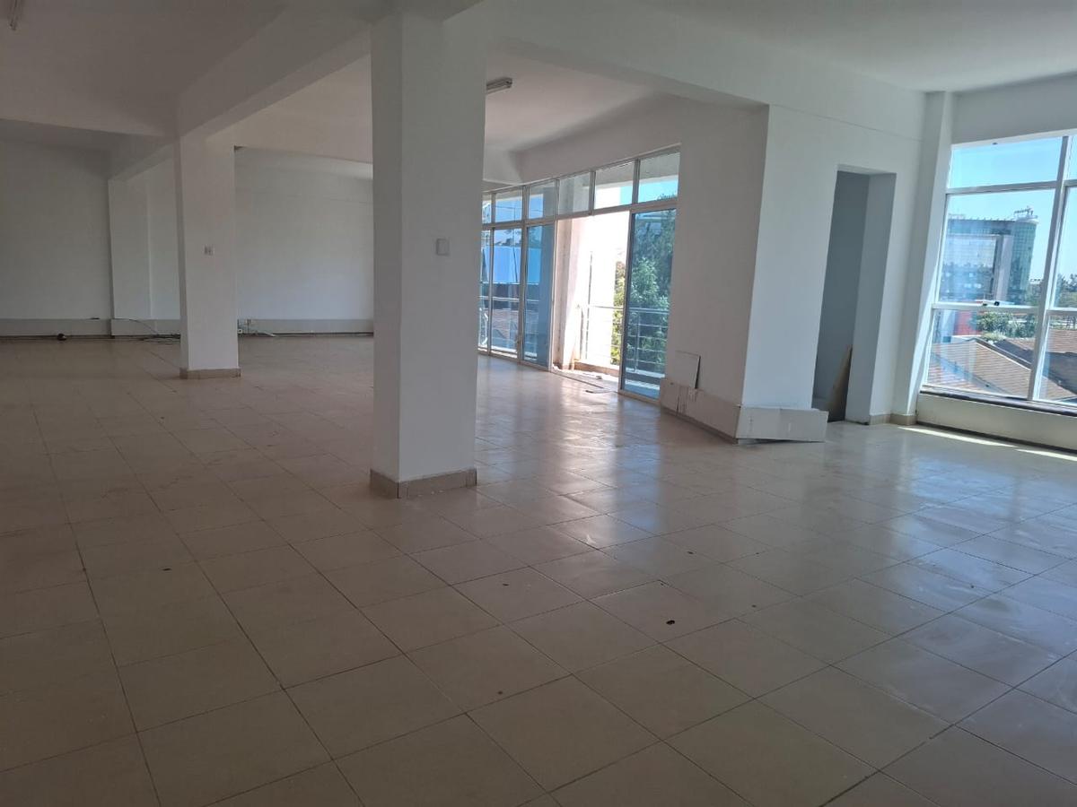 1,360 ft² Office with Service Charge Included in Westlands Area - 5