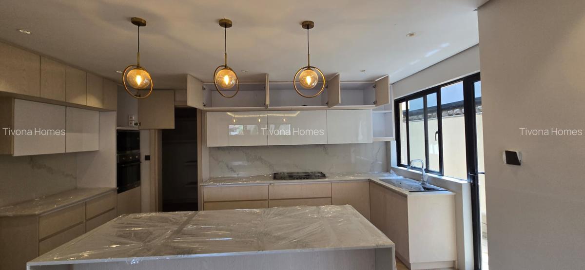 6 Bed House with Staff Quarters in Lavington - 10