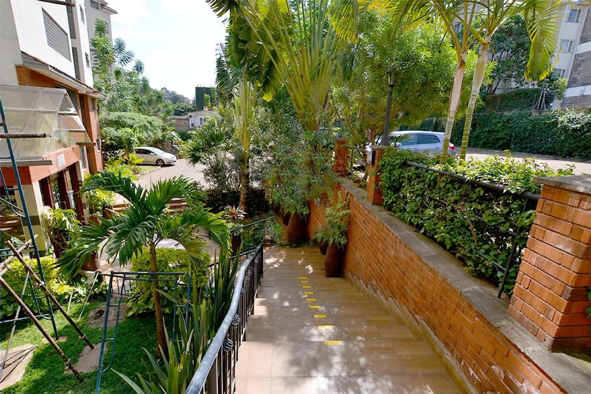 5 Bed Apartment with Swimming Pool in Westlands Area - 6