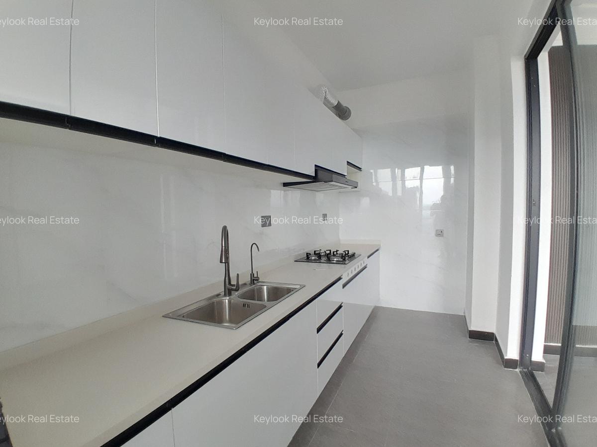 2 Bed Apartment with En Suite at Lavington - 16