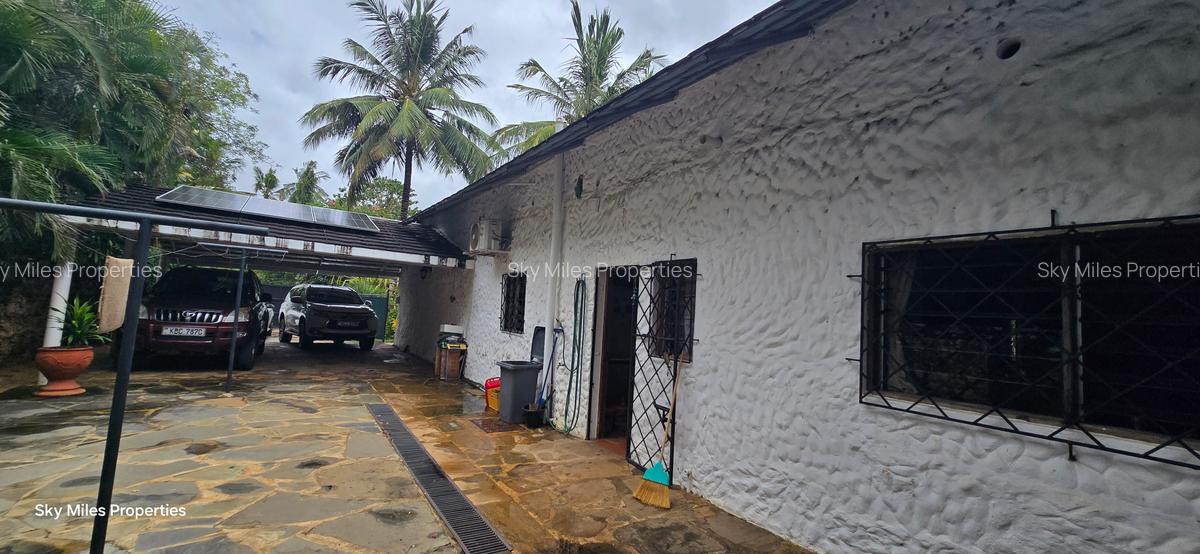 2 Bed Villa with En Suite at Mtwapa La-Marina - 13