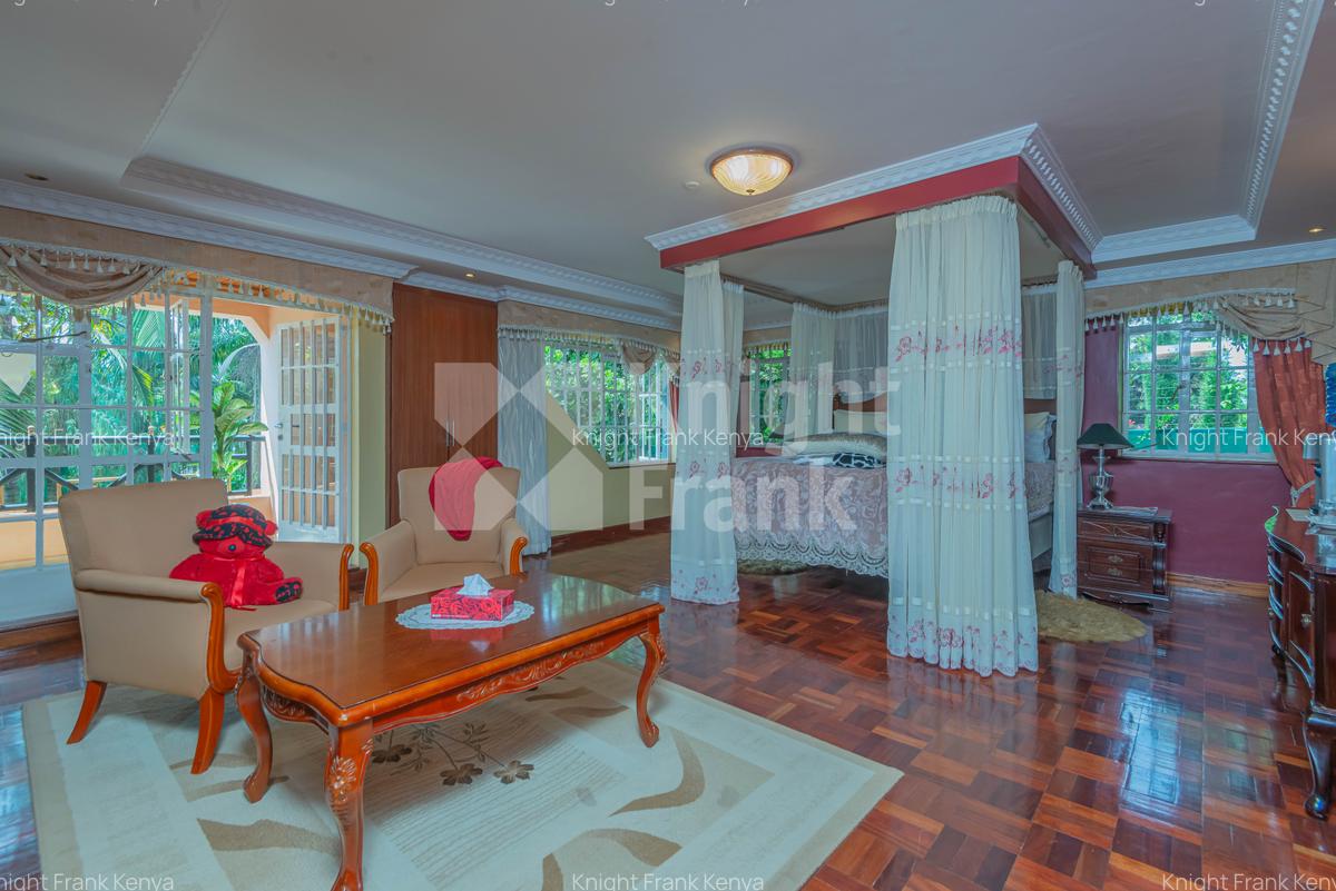 5 Bed House with Garden in Runda - 9