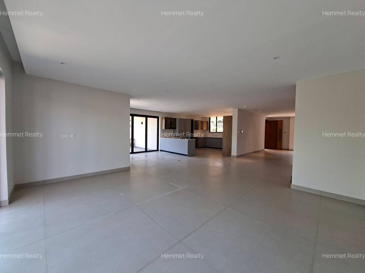 4 Bed Apartment with En Suite in Loresho - 2