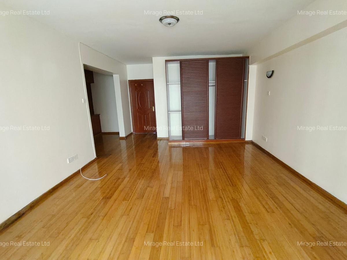 4 Bed Apartment with En Suite in Kilimani - 6