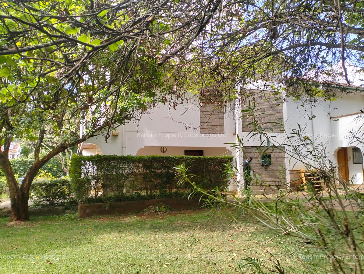 4 Bed Townhouse with En Suite in Lavington - 14
