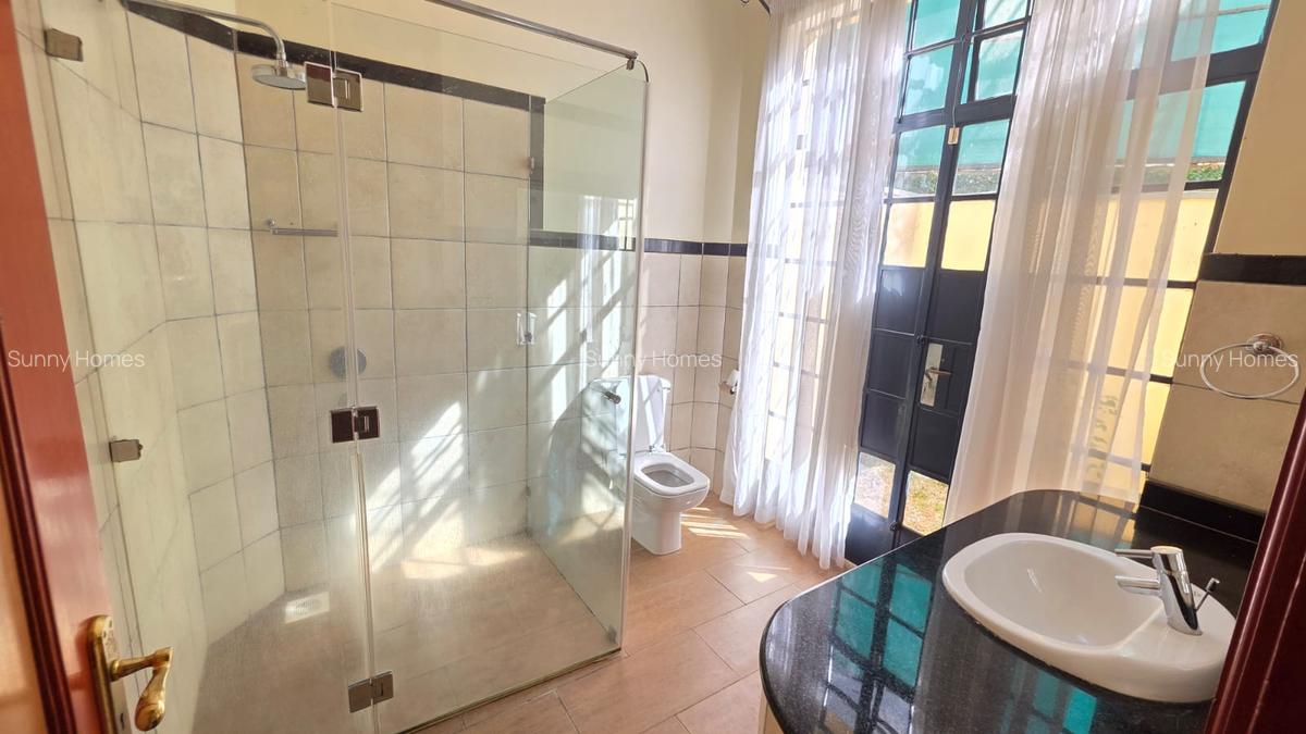 5 Bed House with En Suite at Runda. - 18