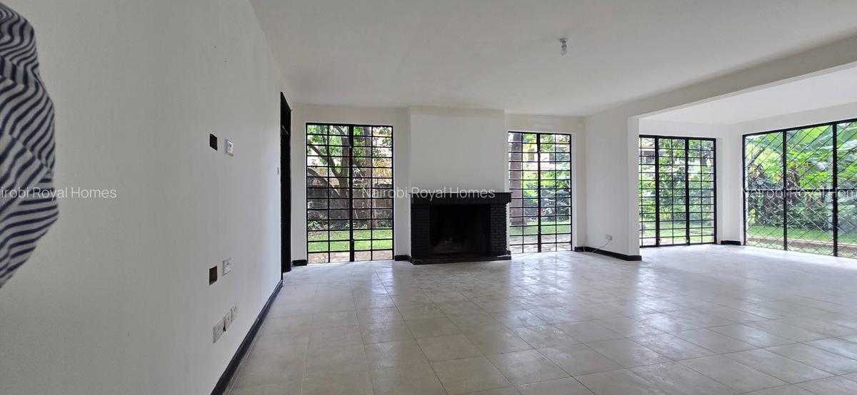 4 Bed Townhouse with En Suite at Lavington Off James Gichuru - 17