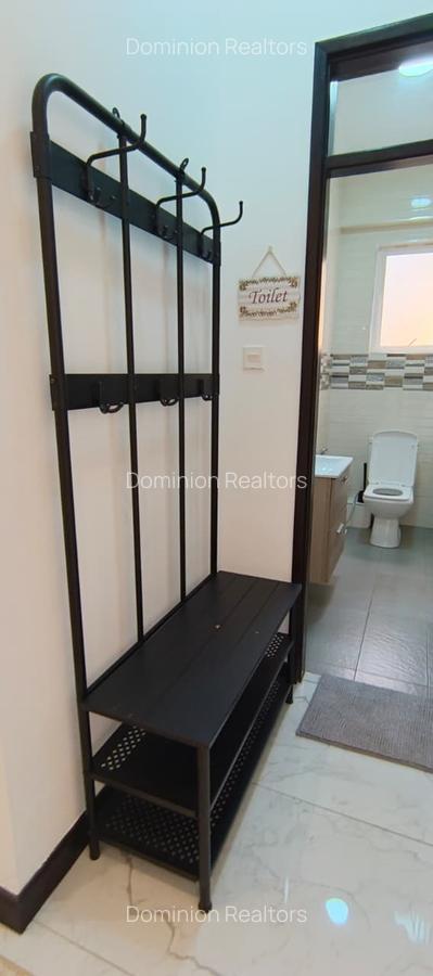Serviced 2 Bed Apartment with En Suite at Brookside - 14