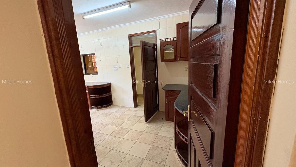 6 Bed Villa with En Suite at Eliud Mathu - 9