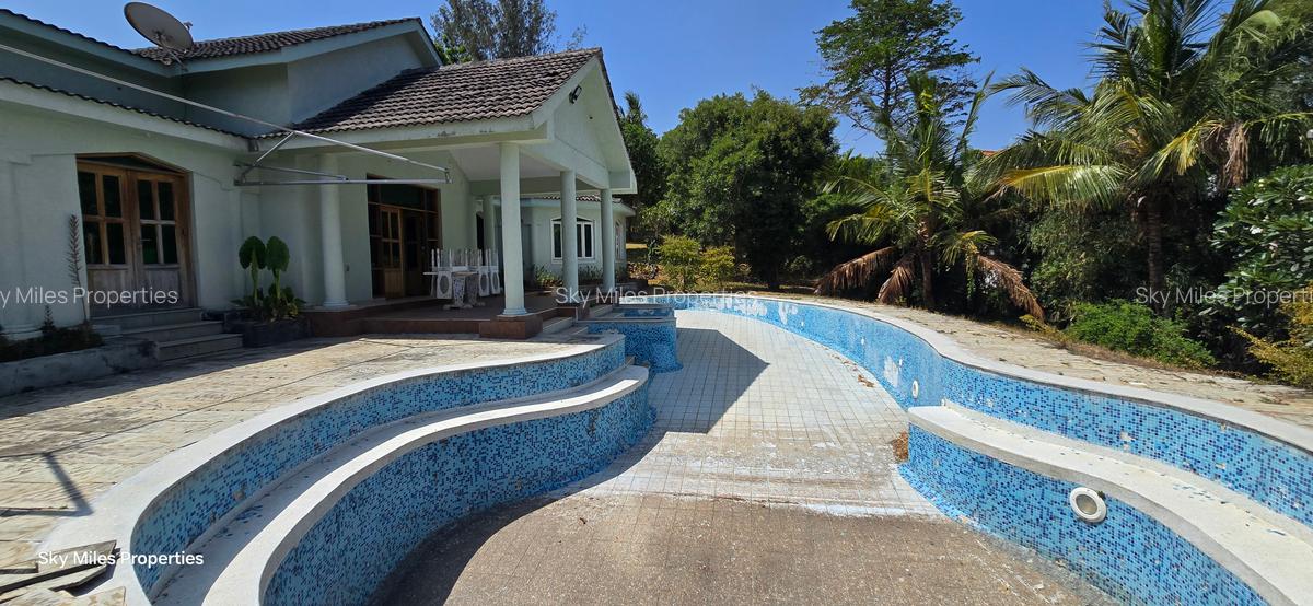 5 Bed Villa with En Suite at Vipingo - 13