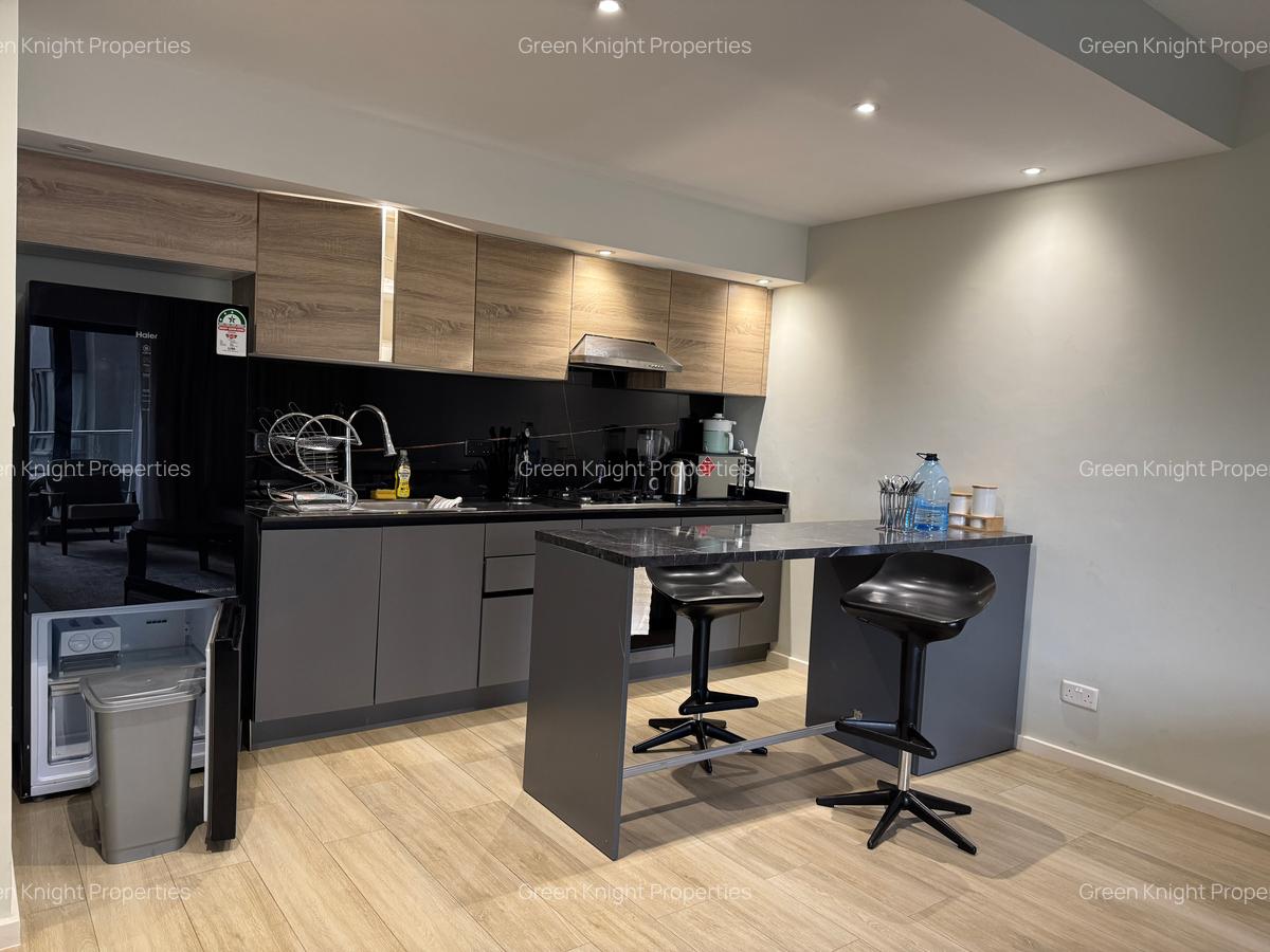 Serviced 1 Bed Apartment with En Suite in Riverside - 1