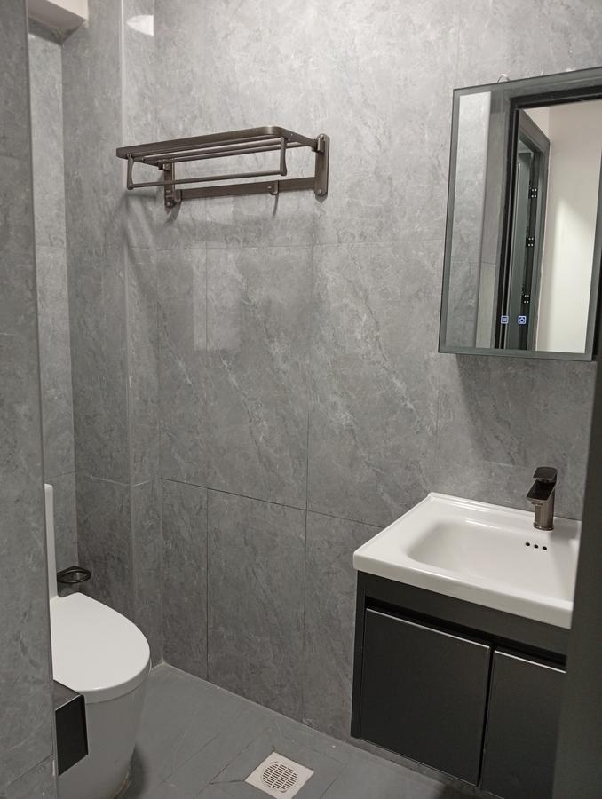 1 Bed Apartment with Gym in Kilimani - 15