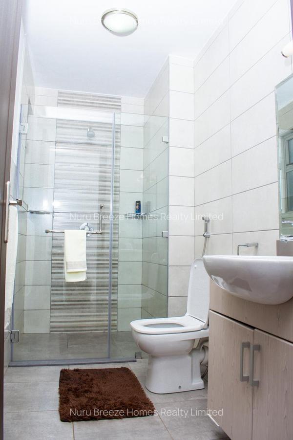 Serviced 2 Bed Apartment with En Suite in Parklands - 14