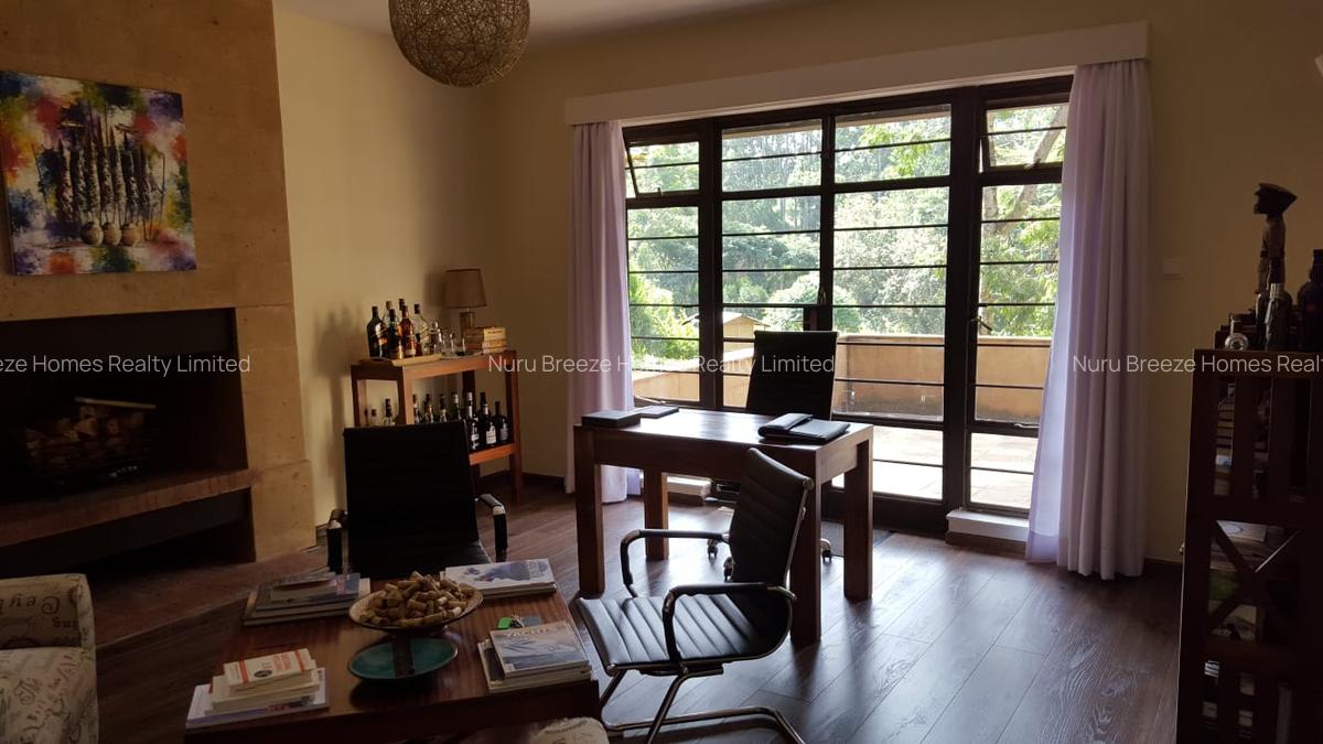 4 Bed Townhouse with En Suite in Rosslyn - 3