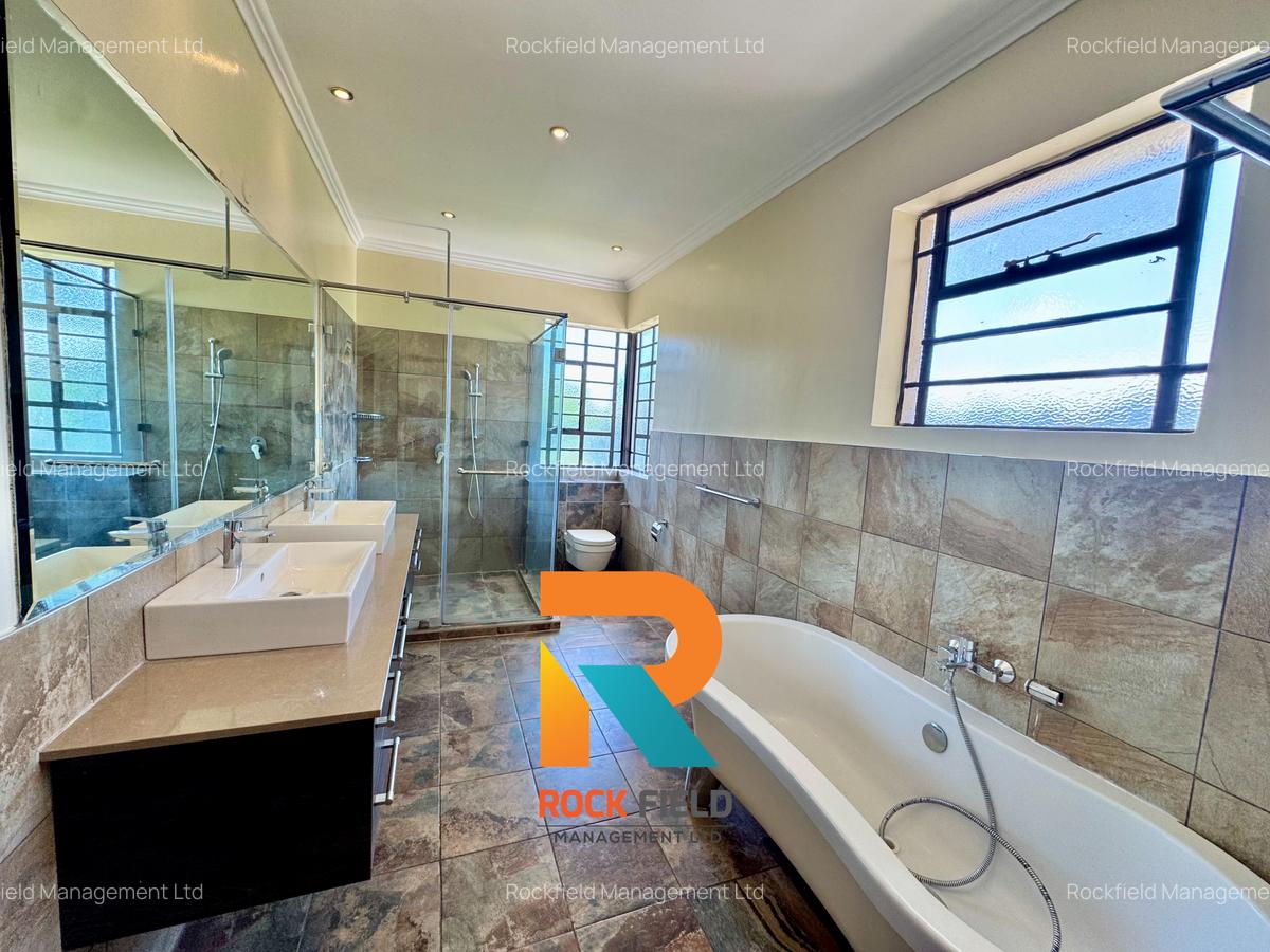5 Bed Townhouse with En Suite in Lower Kabete - 11