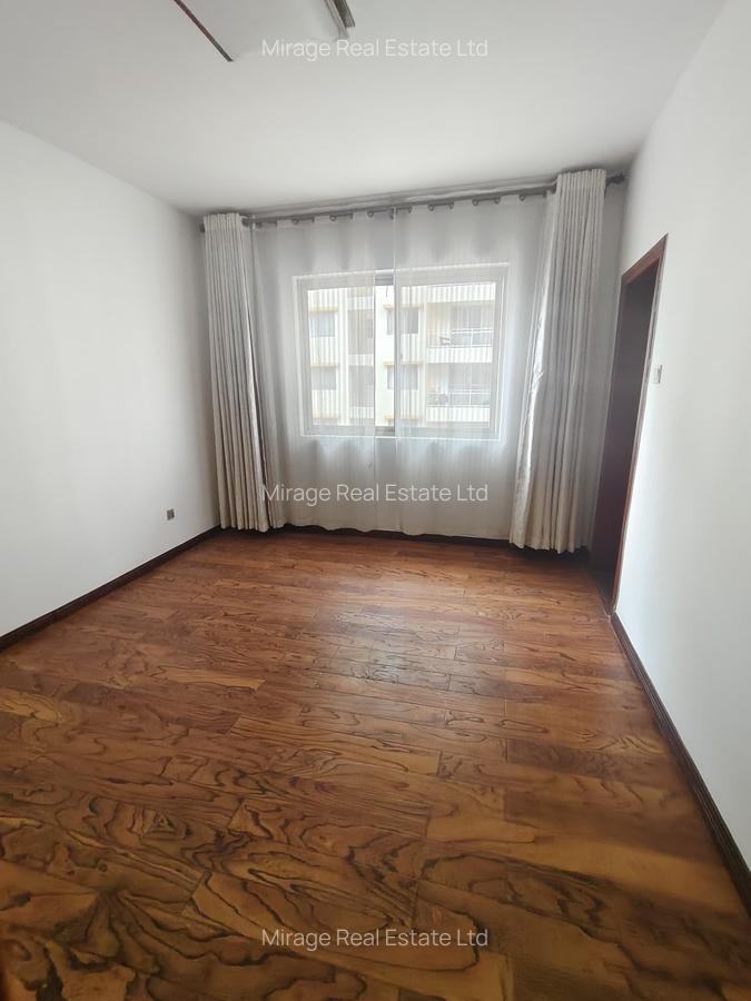 3 Bed Apartment with Swimming Pool in Kilimani - 15