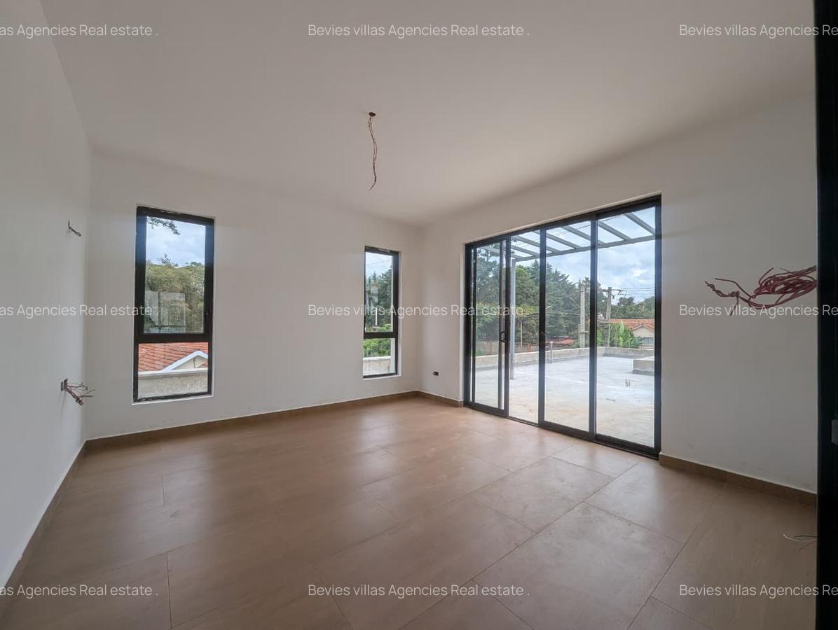 5 Bed Villa with En Suite at Kyuna - 7