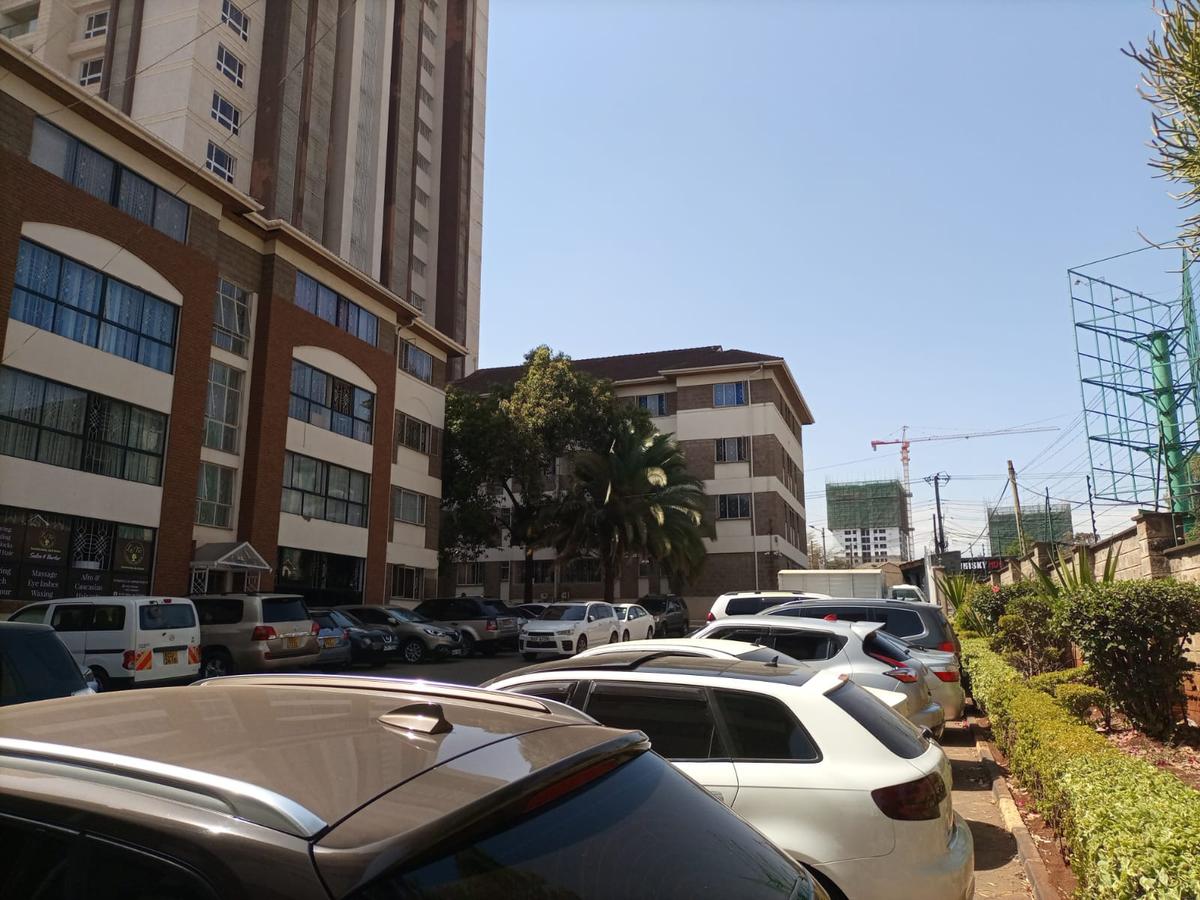 Commercial Property with Parking in Kilimani - 2